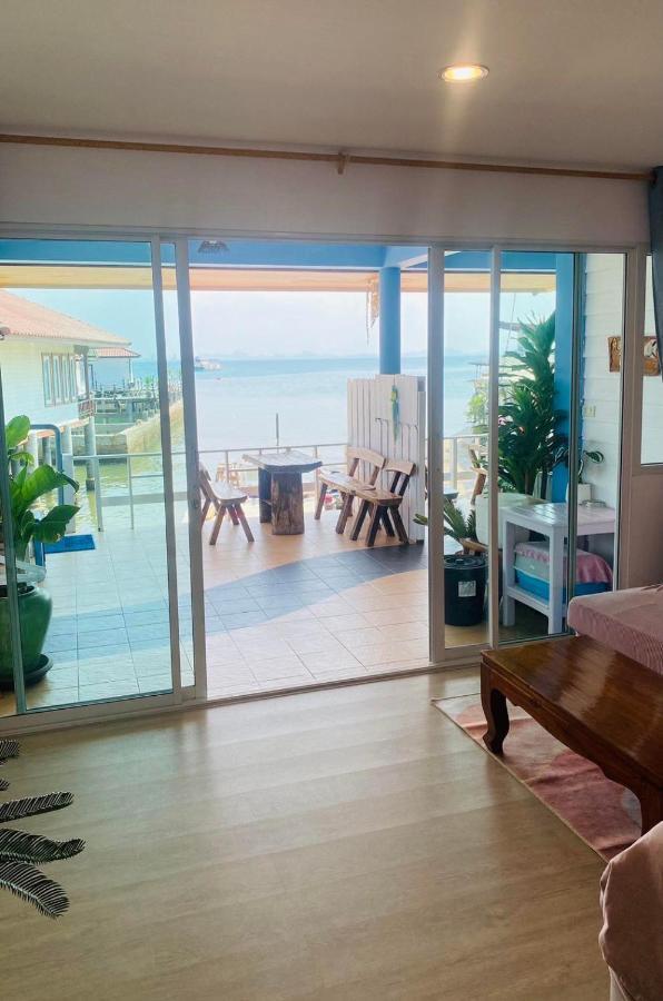 บ้านพักการ์ฟิลด์ ซีวิว เกาะล้าน 外观 照片