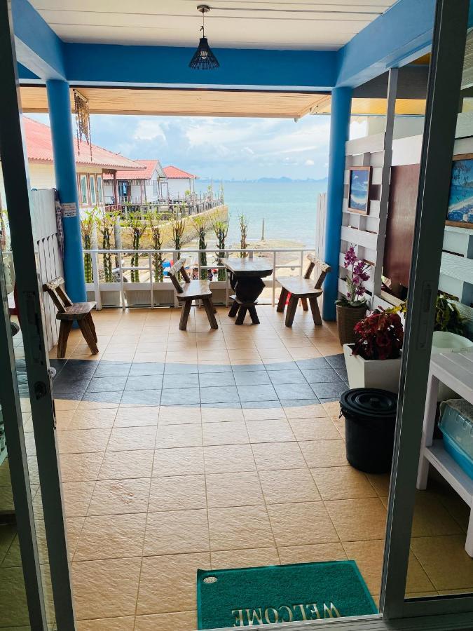 บ้านพักการ์ฟิลด์ ซีวิว เกาะล้าน 外观 照片